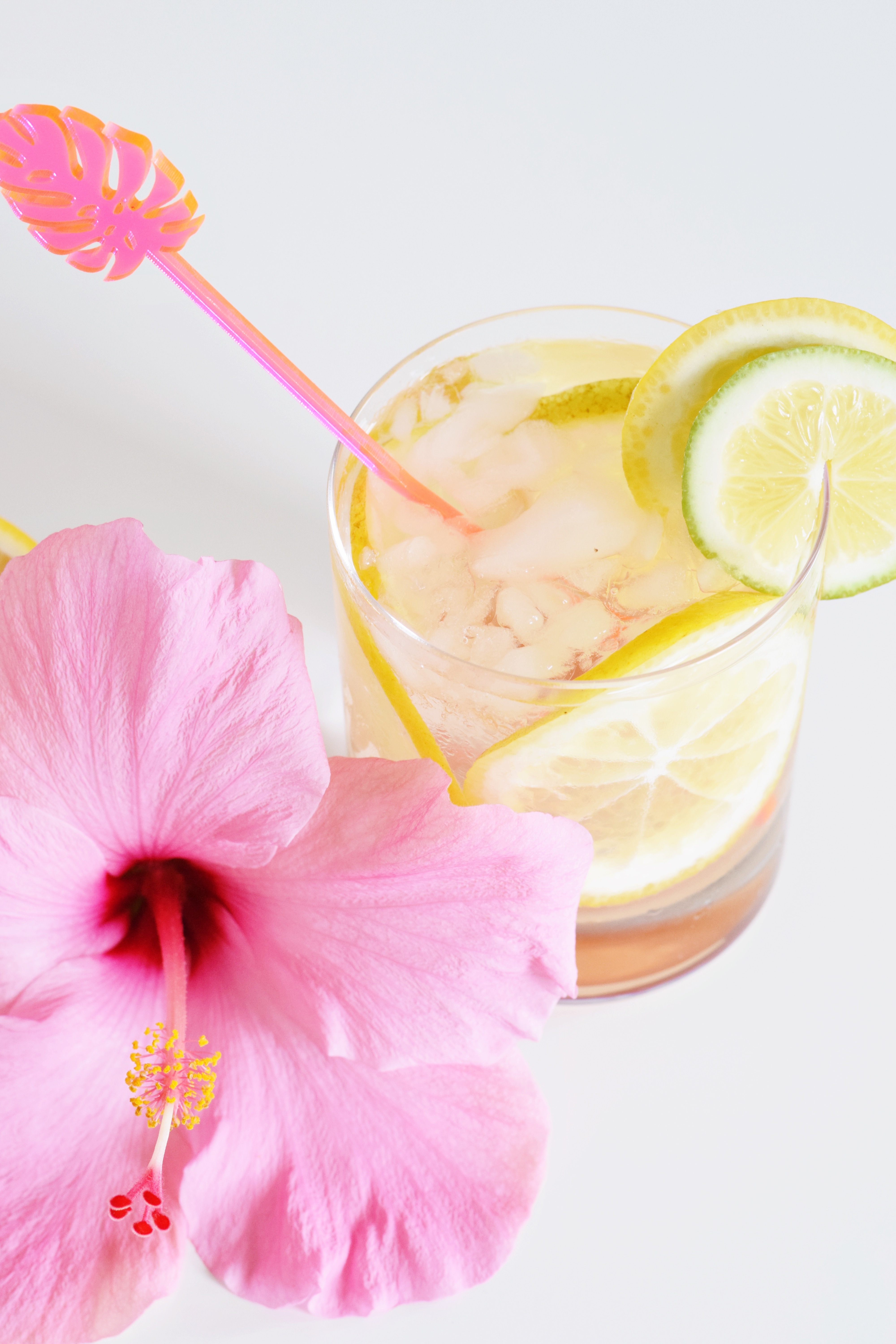 Spiked Hibiscus Lemonade - Summer Cocktail - Communikait
