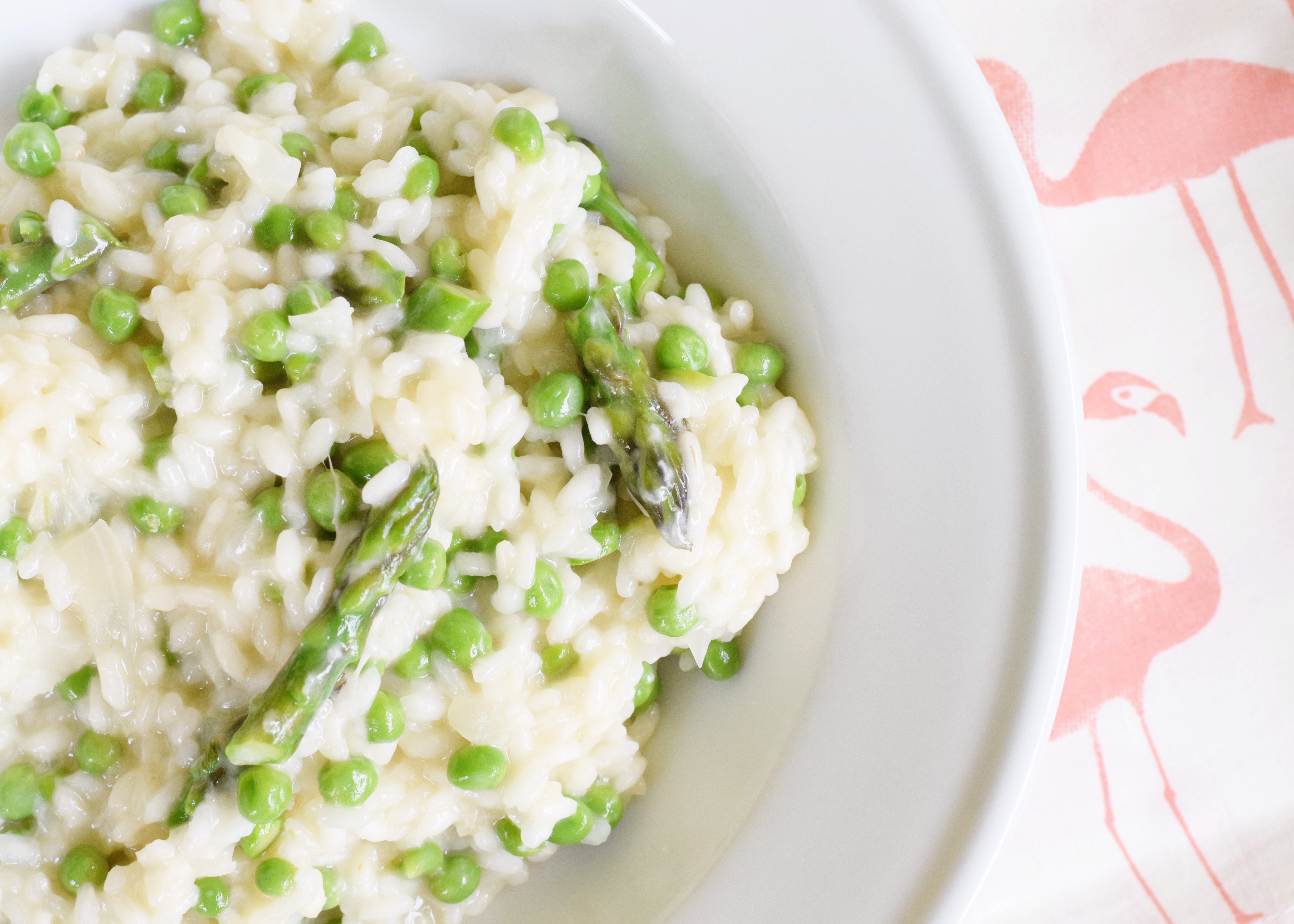 Creamy Asparagus Risotto - a gluten and dairy free twist on the traditional Italian meal - Dinner Idea - Vegetarian - Vegan - Communikait