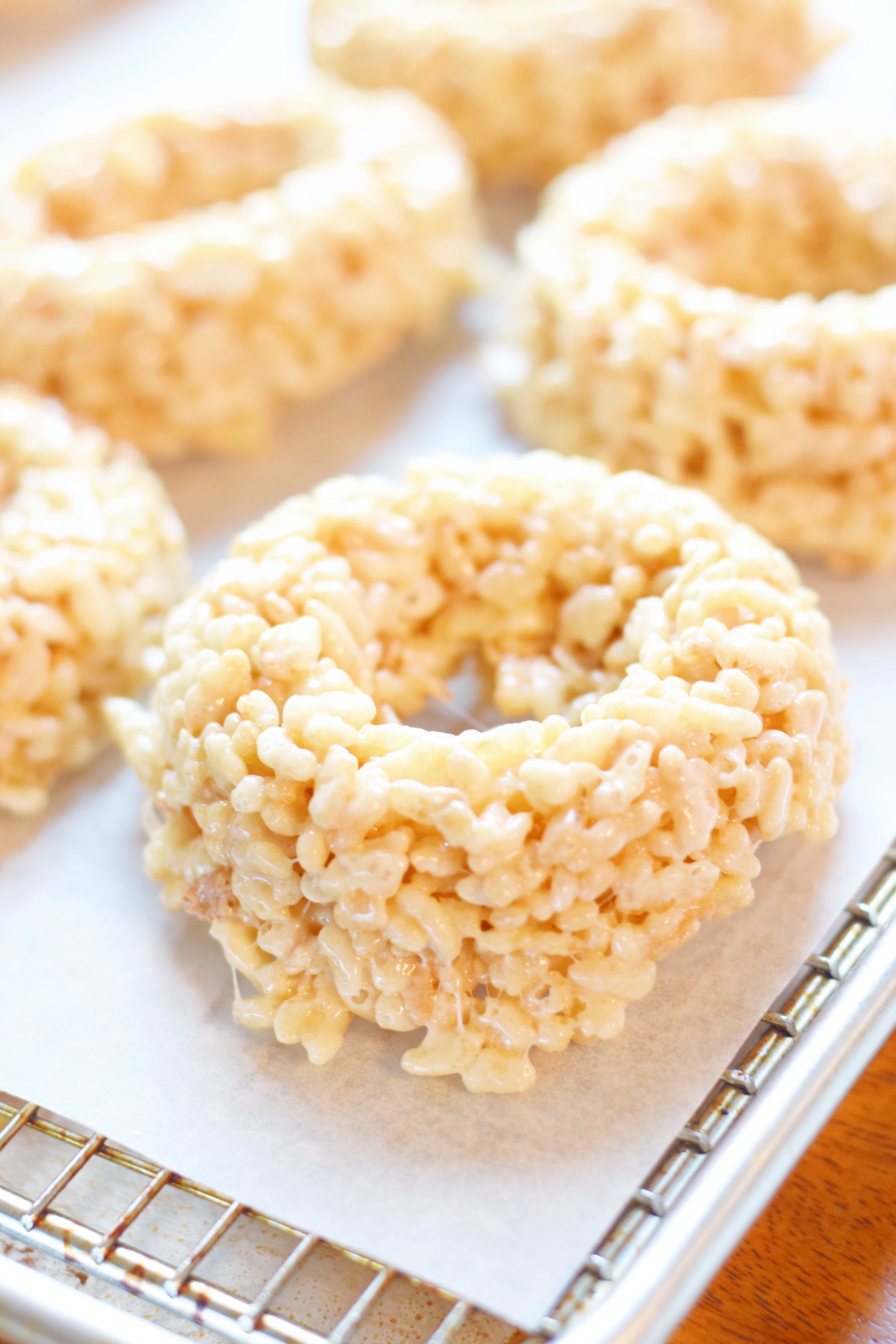 Rice Krispie Doughnuts For Valentine's Day - Rice Krispie Recipes - Rice Krispie Ideas - Rice Krispie Original Recipe - Doughnuts Easy - Easy Valentine's Day Recipe - Communikait by Kait Hanson