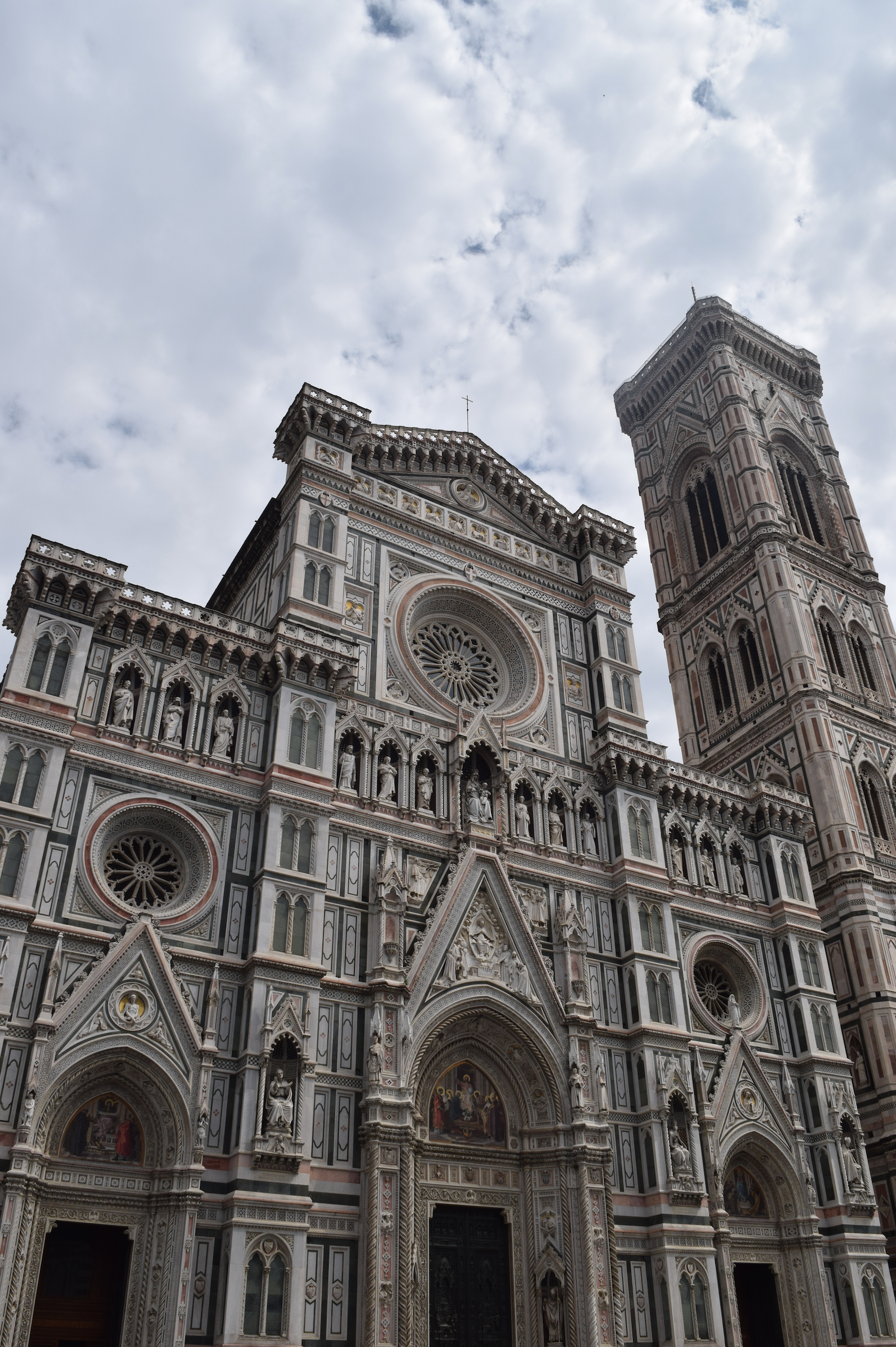 3 Days In Florence - Florence Italy - Planning a trip to Italy - Italy Itinerary - Florence - Tuscany - What to do in Florence - What to do in Italy - Where to go in Florence - Climbing the Duomo - Seeing The David - Best Tips for Florence Italy Travel - Communikait by Kait Hanson