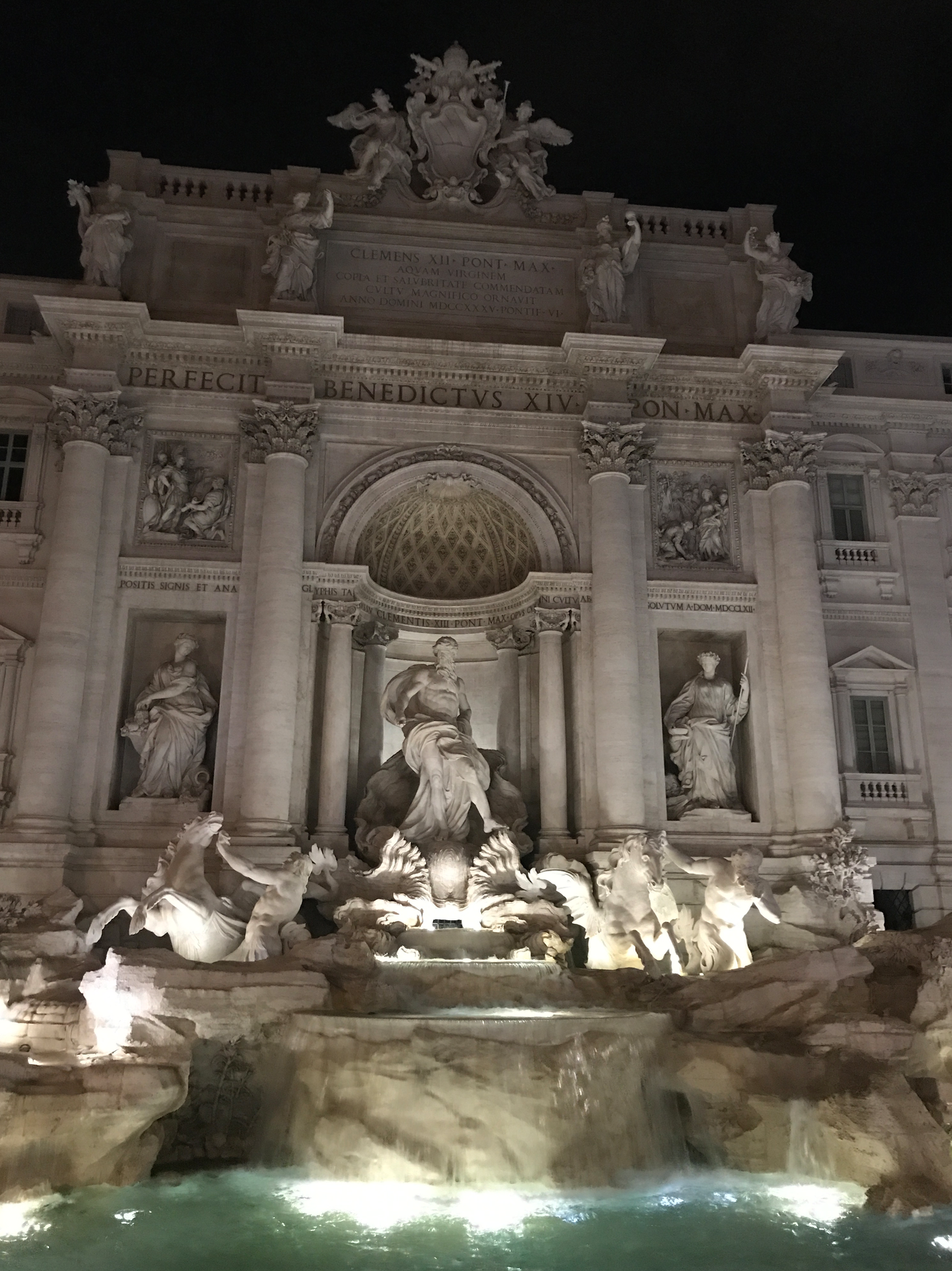 2 Days In Rome - What to do in Rome - Rome Italy - Rome Itinerary - Italy Itinerary - Rome Hotels - Travel to Rome - What to wear in Rome - Rome Hotels - Rome Tips - Visiting the Vatican - Colosseum - Trevi Fountain - Rome Photography - Travel Blog - Communikait by Kait Hanson