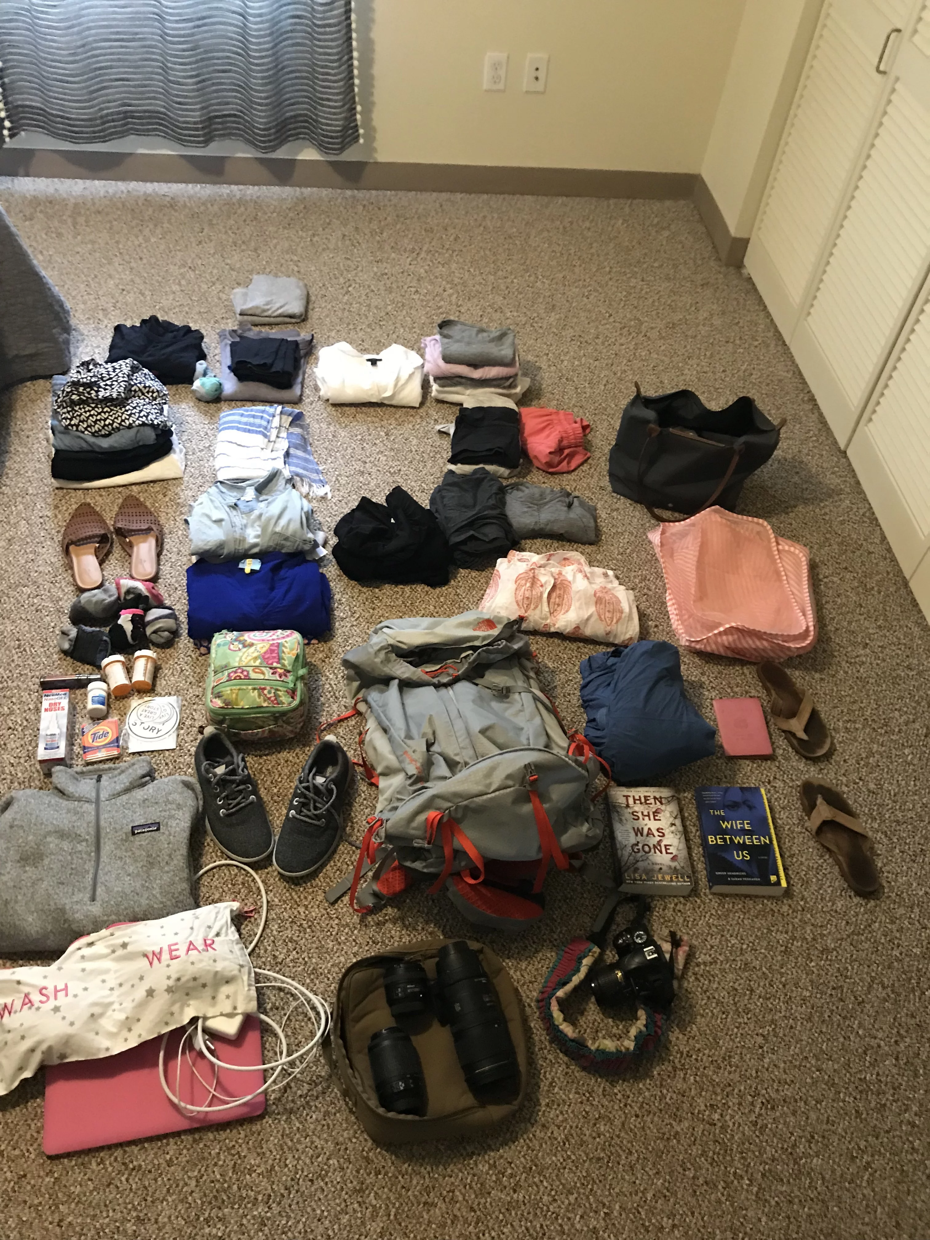 MOROCCO PACKING LIST - A full packing list for traveling through Morocco from Marrakech to the Sahara in March! | Morocco Packing List - Packing List For Morocco In March - What to pack for Morocco - What to pack for a trip to Morocco - Tips for traveling to Morocco - Morocco Packing in a backpack - How to pack in a backpack for two weeks - North Face Packs - Packing Cubes - Best Packing Cubes - How to use packing cubes - #Morocco #Travel #PackingList