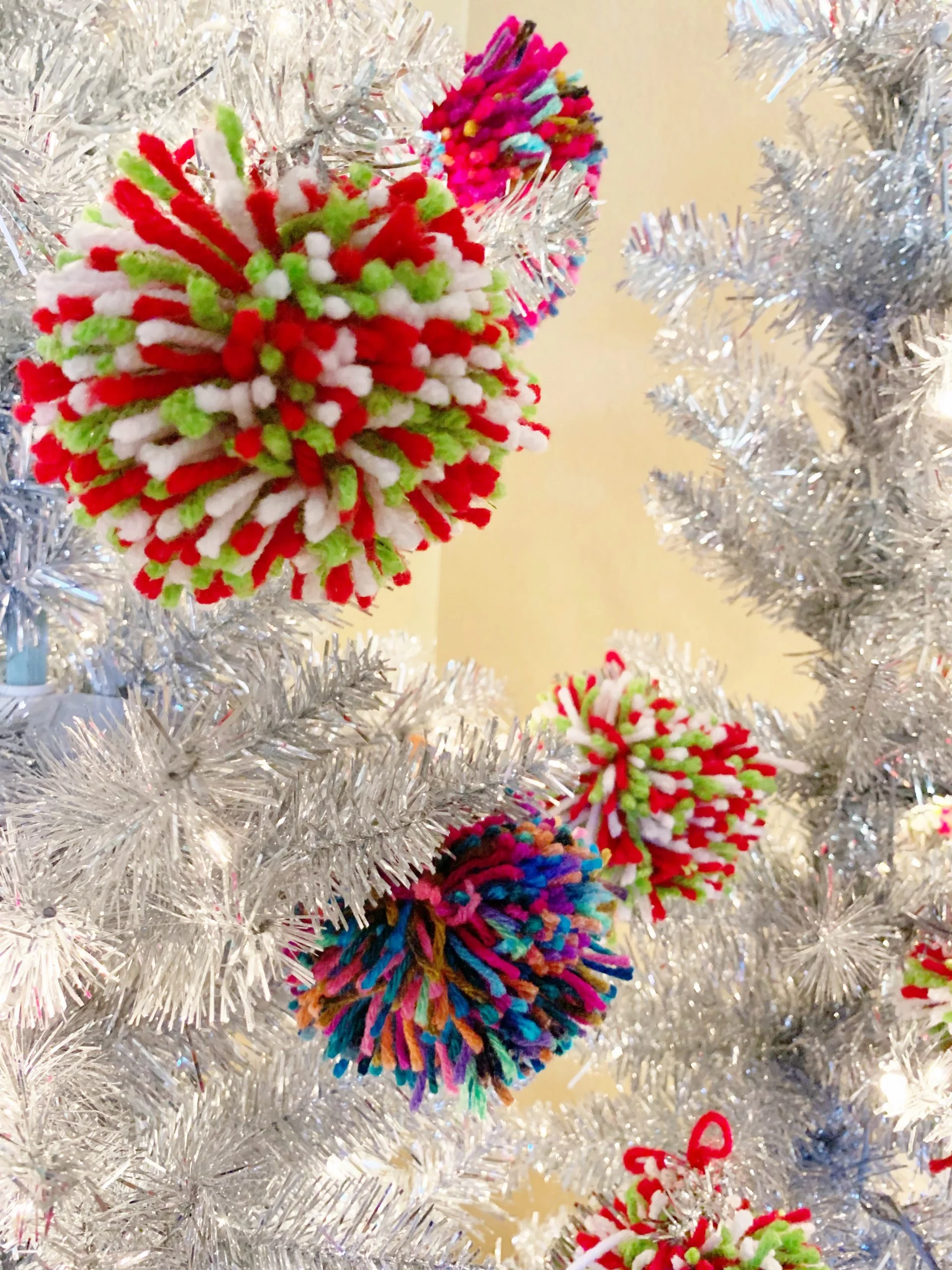 Pom Pom Christmas Tree - A fun and whimsical Christmas decor tutorial for how to make a Christmas tree decorated with pom poms! | Aluminum Pom Pom Tree - Christmas Tree Decorated With Pom Poms - Tinsel Tree