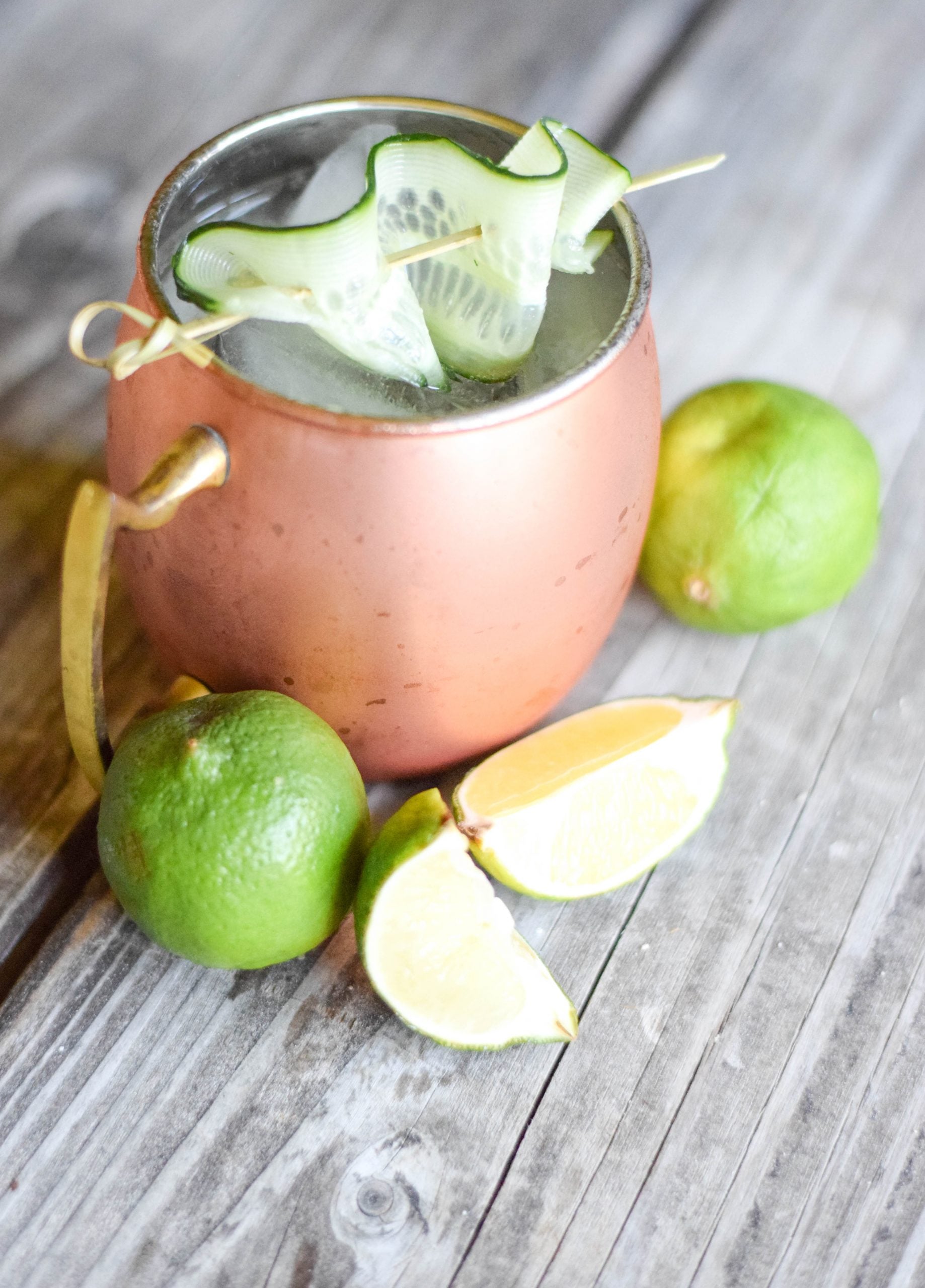 Cucumber Mule Cocktail - An easy and refreshing cocktail made using Hanson Organic Cucumber Vodka + just two other ingredients! | Cucumber Mule Recipe - Cucumber Vodka Mule - Cucumber Moscow Mule - Hanson Organic Vodka - Hanson Vodka 