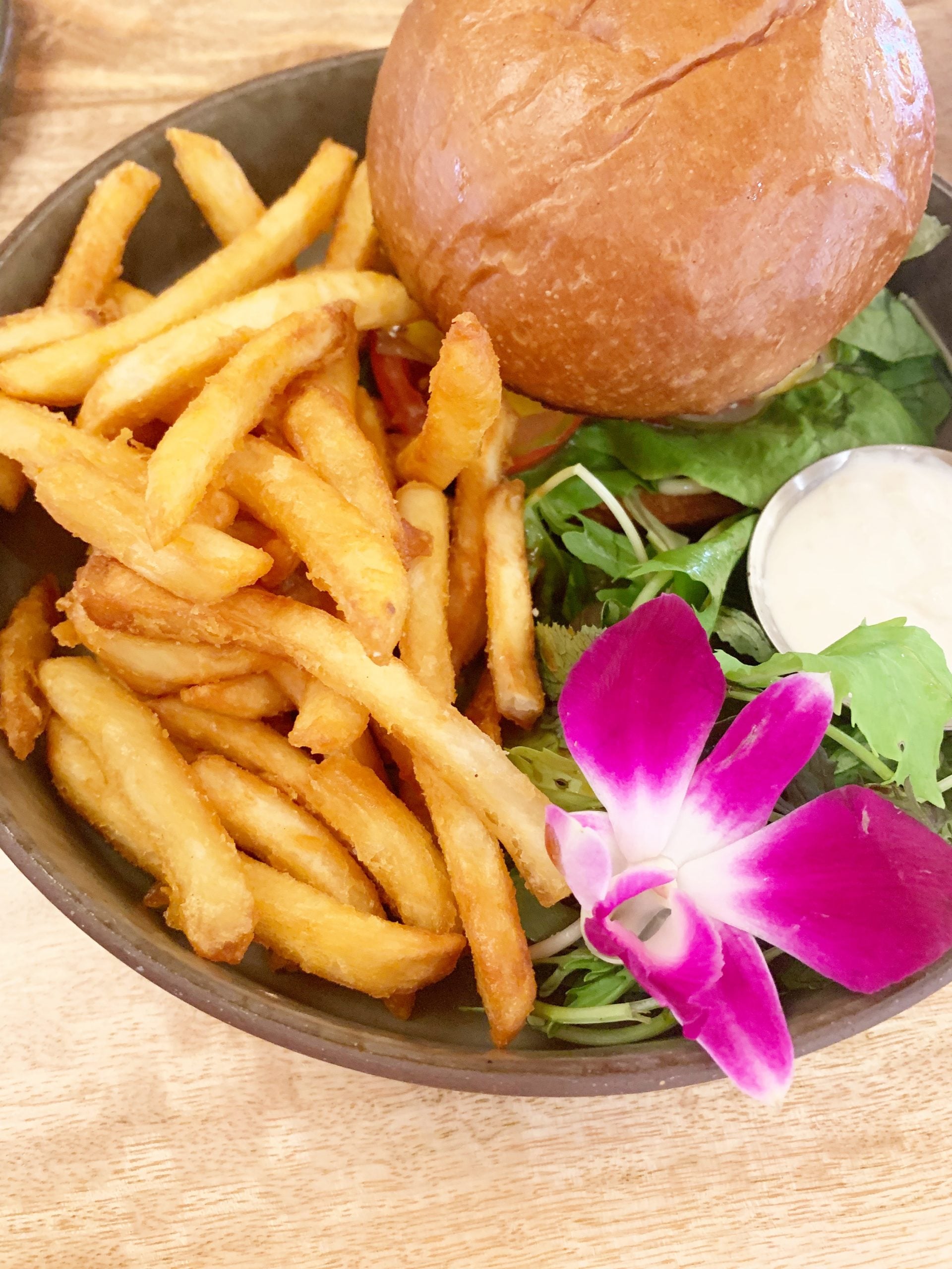 Island Vintage Wine Bar - A full guide to drinking and dining at Royal Hawaiian Center's Island Vintage Wine Bar in Waikiki! - Royal Hawaiian Center Restaurants - Wine Bar Oahu - Island Vintage Hawaii - Oahu Restaurants